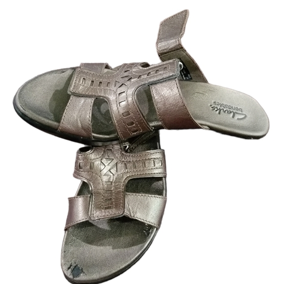 5/$10 Clarks bendable dress sandals size 5M - Picture 6 of 12